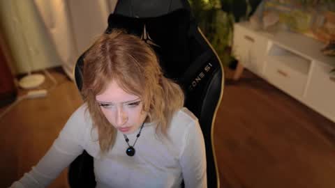 Snapshot of rosy_petal chatting on 09/11/25, 11:05 rosy_petal online show from 09/11/25, 11:05