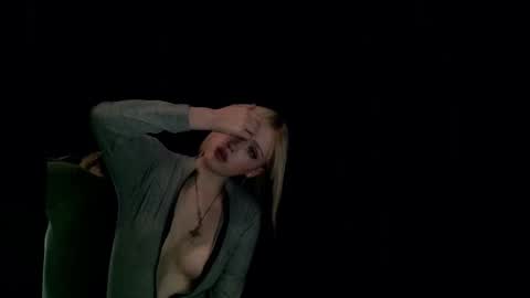 Snapshot of rosy_petal chatting on 10/16/25, 05:41 rosy_petal online show from 10/16/25, 05:41