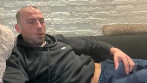 rotteei1 online show from 03/28/26, 08:36