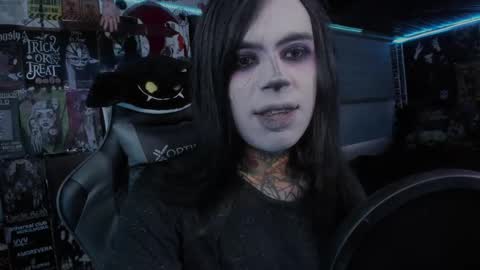 Snapshot of rotten_dreams chatting on 09/16/25, 10:33 rot online show from 09/16/25, 10:33