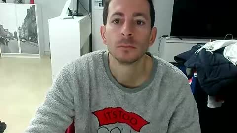 Snapshot of roubarixx chatting on 01/14/25, 08:41 roubarixx online show from 01/14/25, 08:41