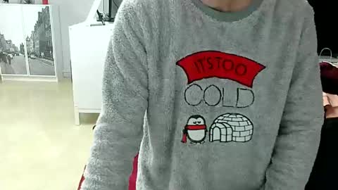 Snapshot of roubarixx chatting on 01/15/25, 11:51 roubarixx online show from 01/15/25, 11:51