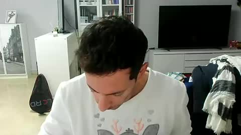 Snapshot of roubarixx chatting on 02/01/25, 10:15 roubarixx online show from 02/01/25, 10:15
