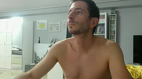 Snapshot of roubarixx chatting on 09/19/25, 07:32 roubarixx online show from 09/19/25, 07:32