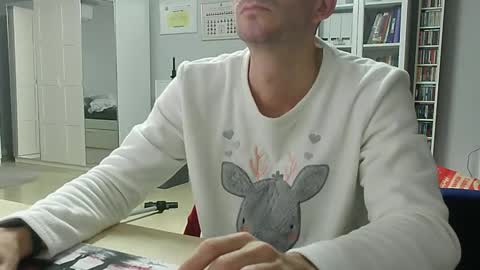 Snapshot of roubarixx chatting on 10/14/25, 07:31 roubarixx online show from 10/14/25, 07:31
