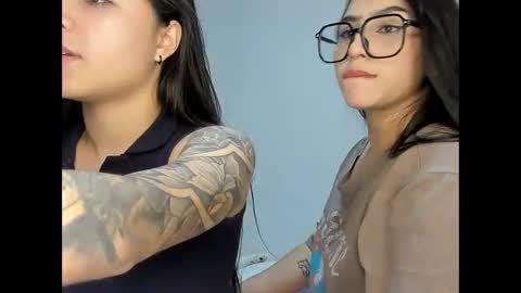 Snapshot of rous_and_sweet chatting on 11/27/25, 03:19 Rous and Sweet online show from 11/27/25, 03:19