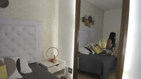 rouse_pink__ online show from 03/29/26, 03:50