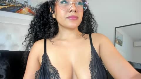 Snapshot of rouse_sexy_hotxx77 chatting on 05/15/26, 11:34 rouse_sexy_hotxx77 online show from 05/15/26, 11:34