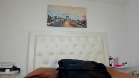 Snapshot of rouse_sexy_hotxx77 chatting on 06/10/26, 02:12 rouse_sexy_hotxx77 online show from 06/10/26, 02:12
