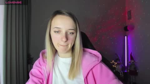 Snapshot of rousereed chatting on 02/01/25, 01:30 Rouse online show from 02/01/25, 01:30