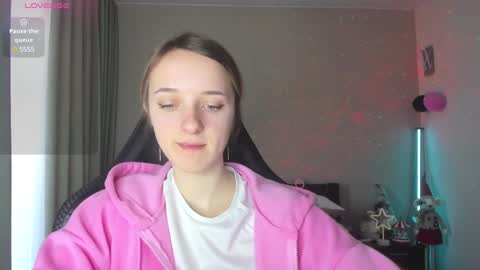 Snapshot of rousereed chatting on 02/13/25, 07:24 Rouse online show from 02/13/25, 07:24