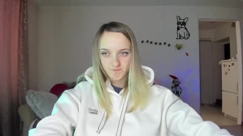 Snapshot of rousereed chatting on 01/18/26, 07:23 Rouse online show from 01/18/26, 07:23