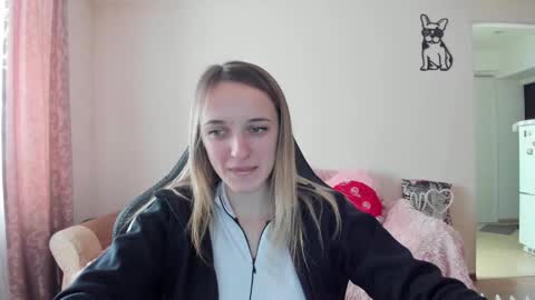 Snapshot of rousereed chatting on 02/09/26, 07:45 Rouse online show from 02/09/26, 07:45