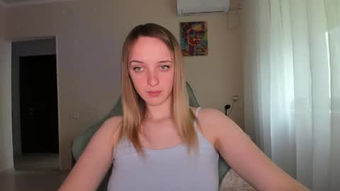 Snapshot of rousereed chatting on 04/21/26, 11:05 Rouse online show from 04/21/26, 11:05