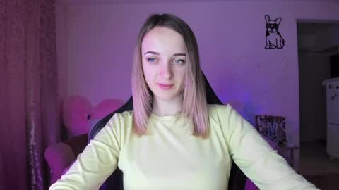 Snapshot of rousereed chatting on 05/15/26, 05:47 Rouse online show from 05/15/26, 05:47