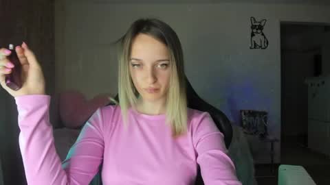 Snapshot of rousereed chatting on 05/27/26, 05:37 Rouse online show from 05/27/26, 05:37