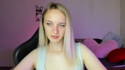 Snapshot of rousereed chatting on 07/15/26, 06:29 Rouse online show from 07/15/26, 06:29