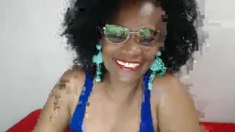 Snapshot of roushlove chatting on 12/02/24, 07:38 luxa online show from 12/02/24, 07:38