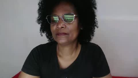 Snapshot of roushlove chatting on 12/03/24, 12:38 luxa online show from 12/03/24, 12:38