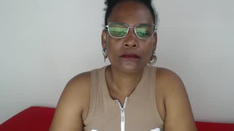 Snapshot of roushlove chatting on 12/11/24, 12:34 luxa online show from 12/11/24, 12:34