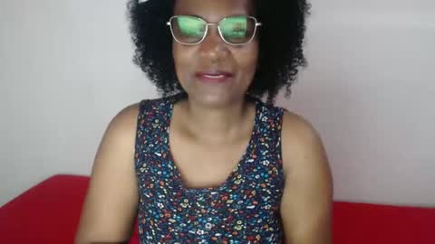 Snapshot of roushlove chatting on 12/12/24, 12:55 luxa online show from 12/12/24, 12:55