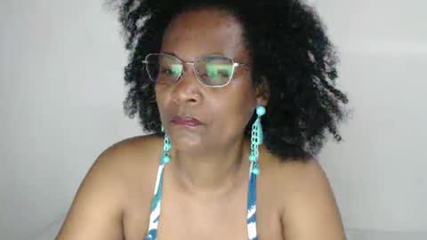 Snapshot of roushlove chatting on 12/21/24, 12:49 luxa online show from 12/21/24, 12:49