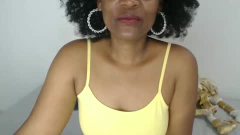Snapshot of roushlove chatting on 12/27/24, 12:56 luxa online show from 12/27/24, 12:56