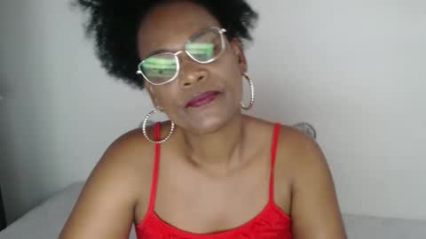 Snapshot of roushlove chatting on 02/23/25, 08:44 luxa online show from 02/23/25, 08:44