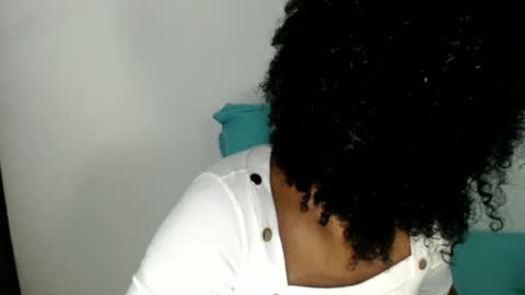 Snapshot of roushlove chatting on 07/03/26, 12:22 luxa online show from 07/03/26, 12:22