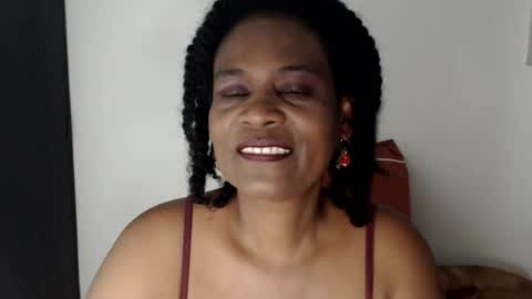 Snapshot of roushlove chatting on 07/11/26, 01:47 luxa online show from 07/11/26, 01:47