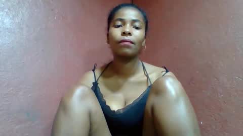 rovaelyah online show from 10/05/25, 06:56