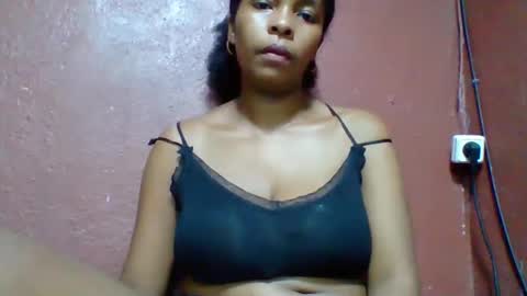 rovaelyah online show from 11/23/25, 08:03