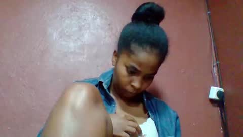 rovaelyah online show from 03/06/26, 05:37