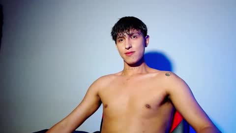 Snapshot of rowanboy23 chatting on 11/08/25, 04:56 rowanboy23 online show from 11/08/25, 04:56