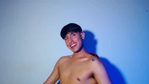 Snapshot of rowanboy23 chatting on 11/15/25, 11:54 rowanboy23 online show from 11/15/25, 11:54