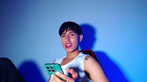 Snapshot of rowanboy23 chatting on 11/28/25, 02:47 rowanboy23 online show from 11/28/25, 02:47