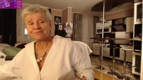 Snapshot of roxana_brooks chatting on 12/11/24, 06:09 Roxana online show from 12/11/24, 06:09