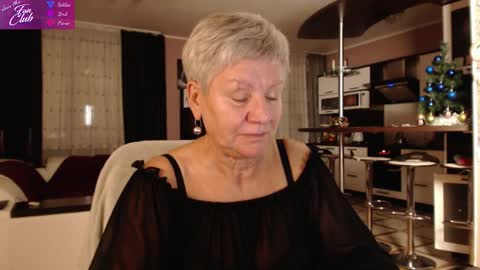 Snapshot of roxana_brooks chatting on 12/19/24, 07:51 Roxana online show from 12/19/24, 07:51