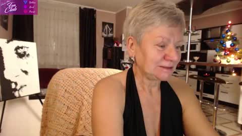 Snapshot of roxana_brooks chatting on 01/07/25, 02:19 Roxana online show from 01/07/25, 02:19