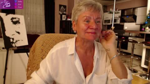 Snapshot of roxana_brooks chatting on 01/08/25, 02:35 Roxana online show from 01/08/25, 02:35
