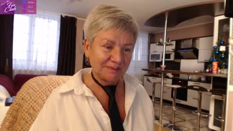 Snapshot of roxana_brooks chatting on 01/12/25, 01:27 Roxana online show from 01/12/25, 01:27