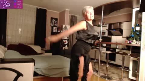 Snapshot of roxana_brooks chatting on 01/13/25, 05:55 Roxana online show from 01/13/25, 05:55