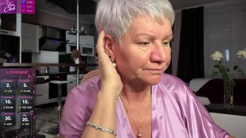 Snapshot of roxana_brooks chatting on 01/28/25, 02:53 Roxana online show from 01/28/25, 02:53