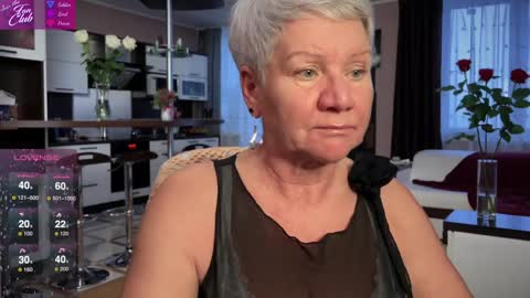 Snapshot of roxana_brooks chatting on 02/02/25, 01:52 Roxana online show from 02/02/25, 01:52