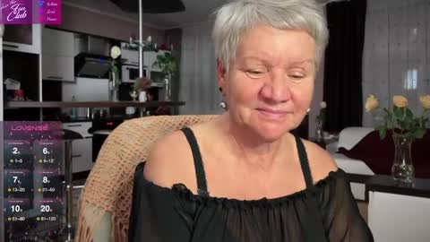 Snapshot of roxana_brooks chatting on 02/11/25, 10:07 Roxana online show from 02/11/25, 10:07