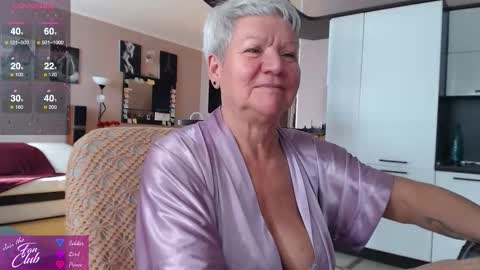 Snapshot of roxana_brooks chatting on 10/01/25, 07:47 Roxana online show from 10/01/25, 07:47