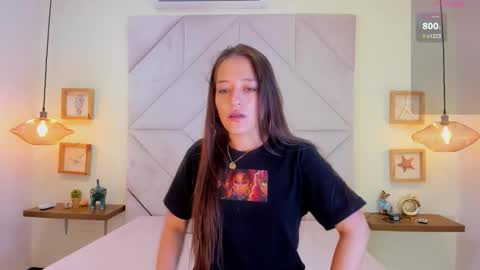 Roxana   online show from 09/21/25, 04:52