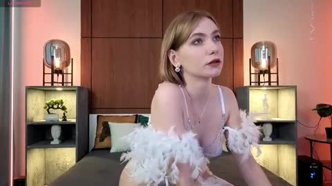 Snapshot of roxana_perry chatting on 10/09/25, 08:12 Roxana online show from 10/09/25, 08:12