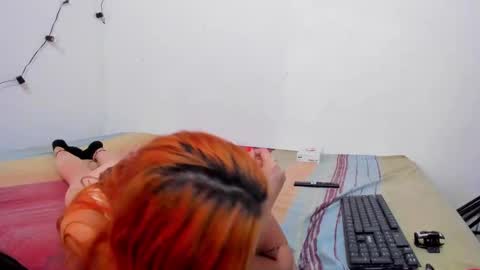 Snapshot of roxanajames__ chatting on 09/25/25, 06:00 roxy online show from 09/25/25, 06:00