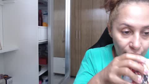 Snapshot of roxanalove7 chatting on 01/02/25, 06:34 Roxana online show from 01/02/25, 06:34